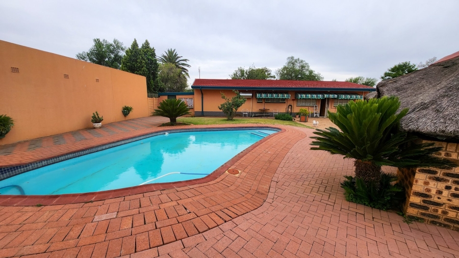 3 Bedroom Property for Sale in Stilfontein Ext 4 North West